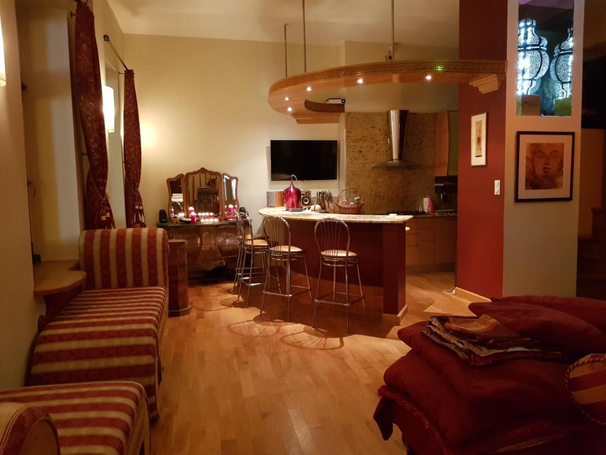 Unique Luxury Studio On Market Square Apartment Вроцлав Екстериор снимка